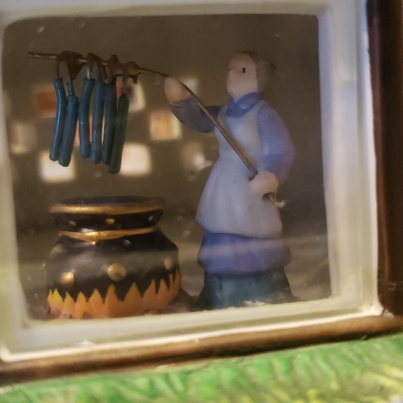 Partylite Old World Village Tea Light Ceramic Decor Like New!! - Picture 9 of 11